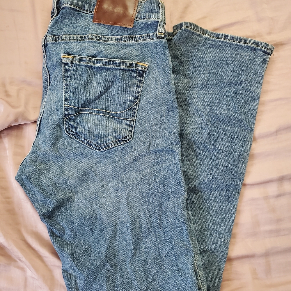Hollister Men's Blue Straight Jeans